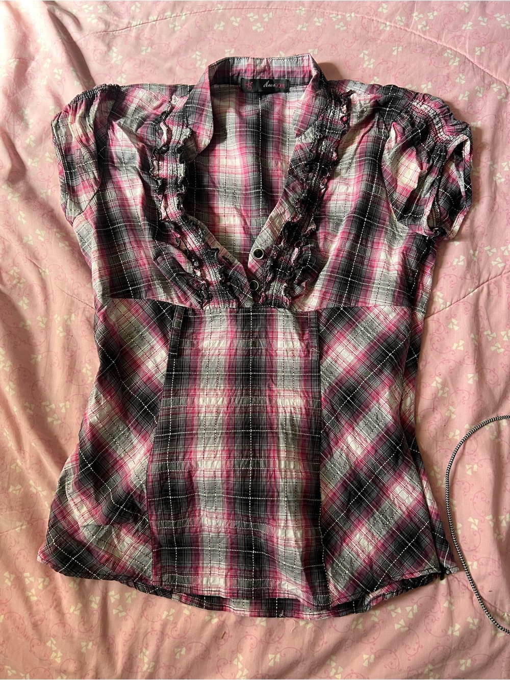 Plaid Ruffled V-Neck Womenâs Top - Pink & Black